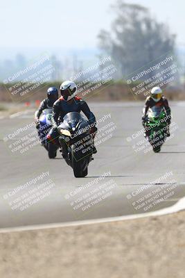 media/Sep-20-2025-TrackDaz (Sat) [[27f0cde673]]/B Group/220pm (Turn 9)/